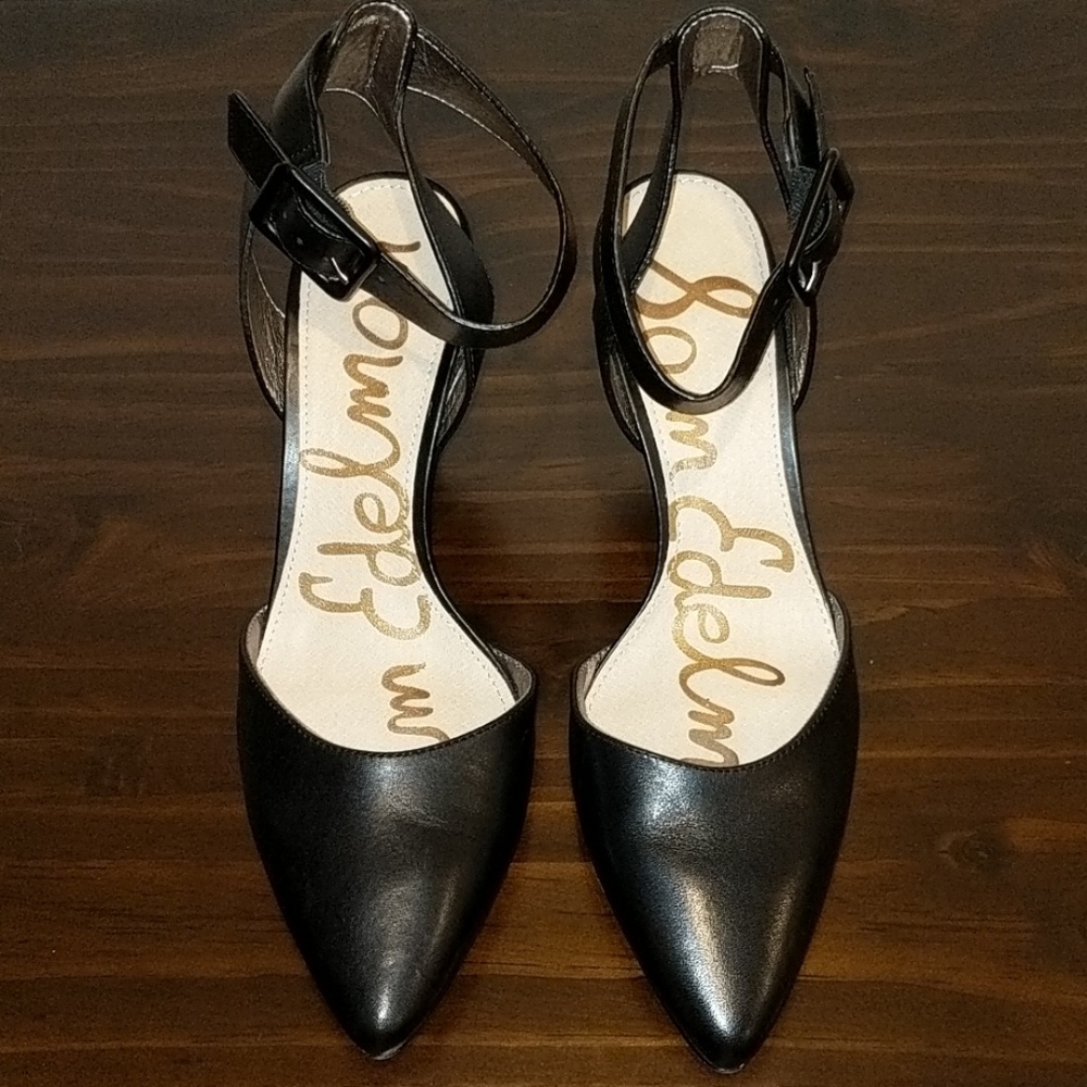 Sam Edelman Okala Point Toe Black Leather Pump